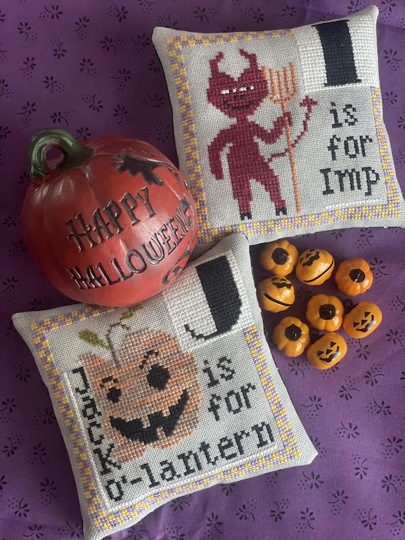 Halloween Alphabet, I/J